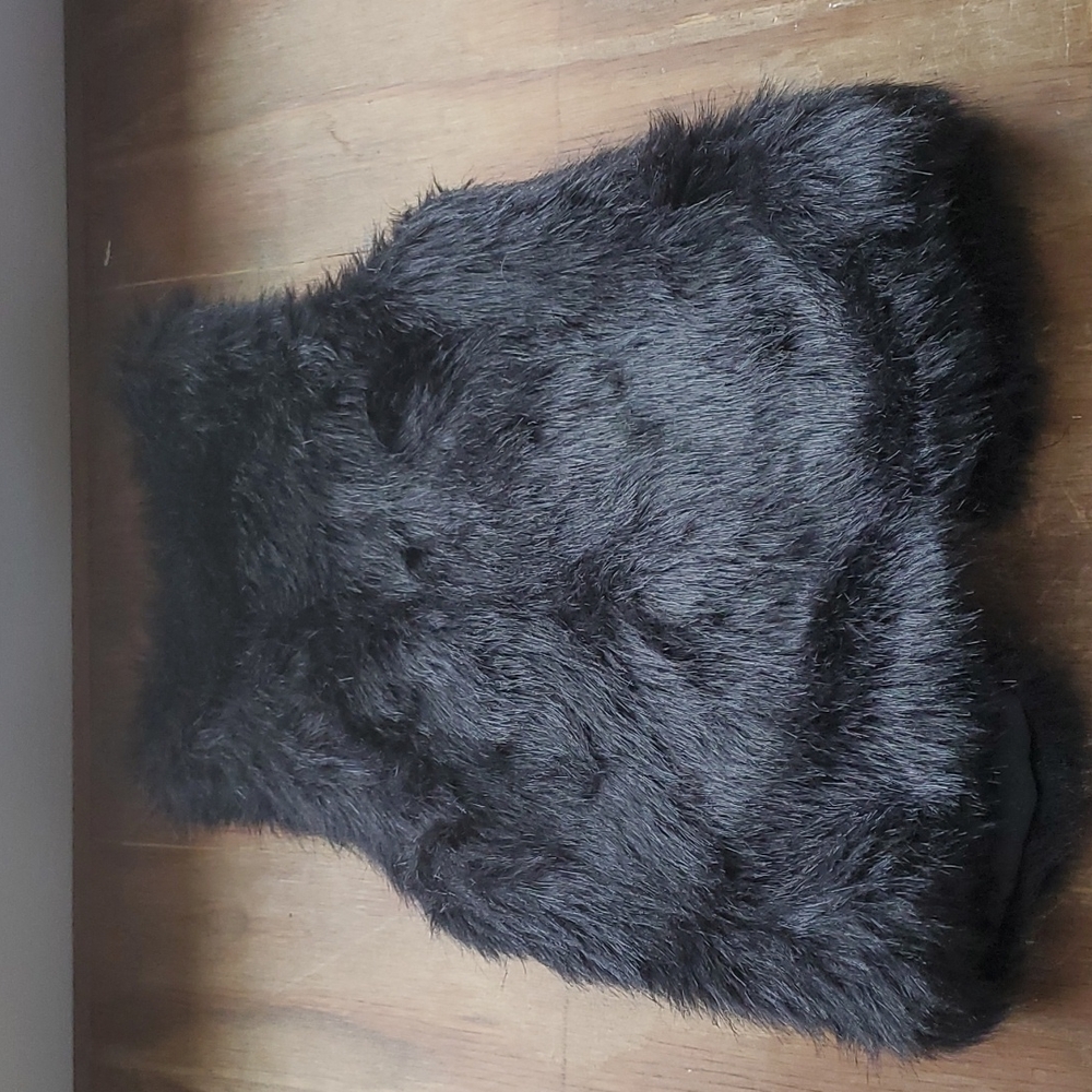 Vest - Picture 3 of 3